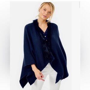 NWOT Lilly Pulitzer Navy Raine Faux Fur Trim Wrap One Size